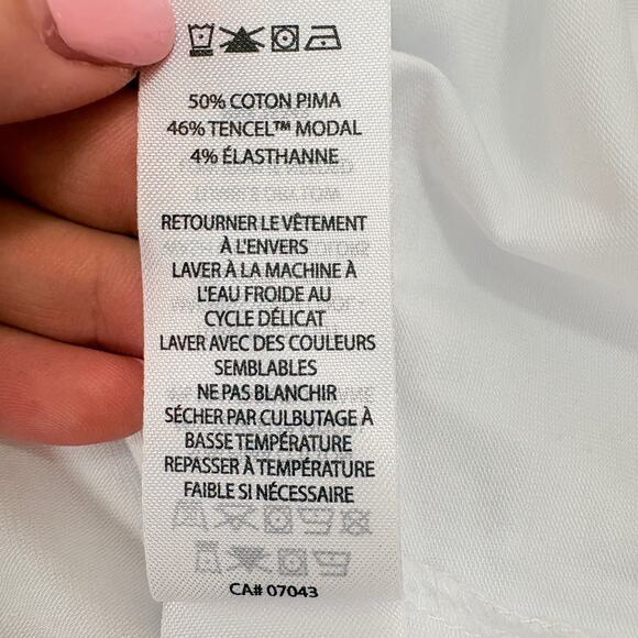 Sundry NWT Classic Elevated Essential Minimalist White Tee in Pima Cotton Size M - Picture 8 of 14